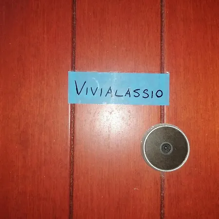 Casa Vacanze * 알라시오